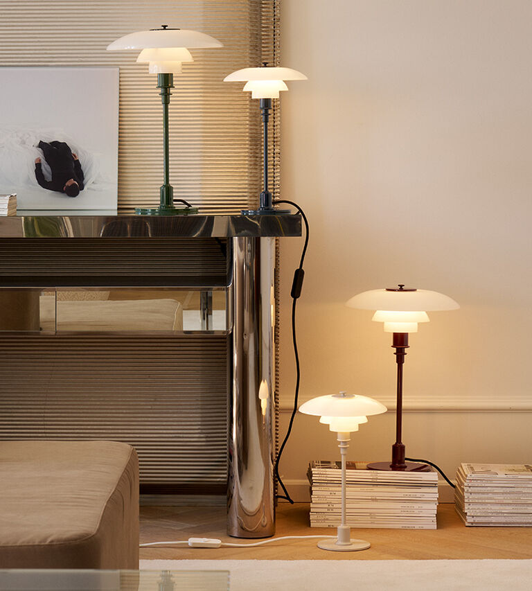 Forudbestil PH 3/2 & PH 2/1 bordlamper hos Illums Bolighus