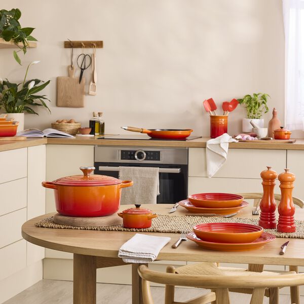 Signature rund st&oslash;bejernsgryde &Oslash; 24 cm, volcanic, Le Creuset