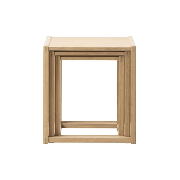 BM375 Nesting Tables, light oiled oak BM375 Nesting Tables, light oiled oak, Fredericia Furniture