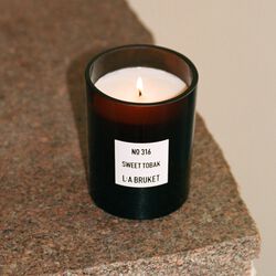 No. 316 Candle, sweet tobak, L:a Bruket