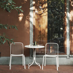 Thorvald SC96 Outdoor Café Table Round, ivory, &Tradition