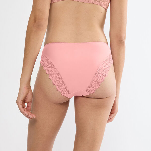 Amourette Tai, cherry rose, Triumph