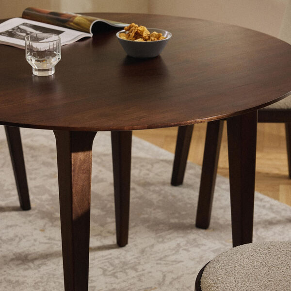 Archie Round Oak Dining Table, mango wood, Westwing Collection