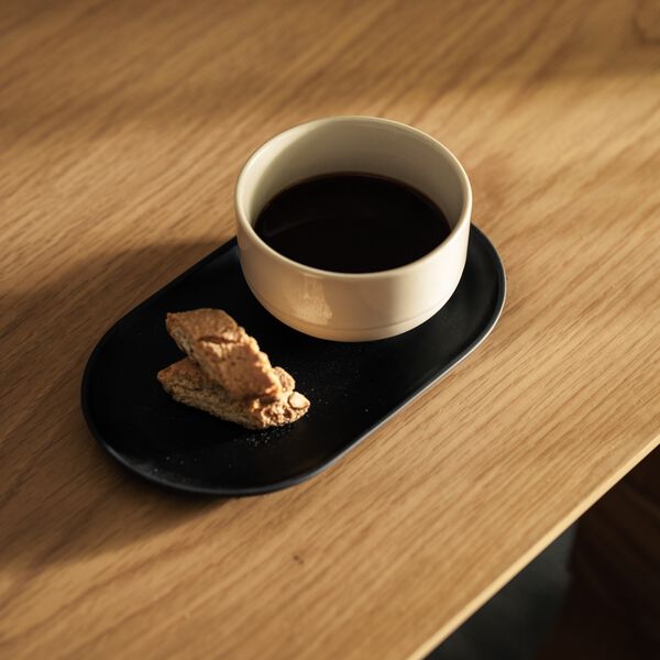 Sand Secrets Plate, black clay, Design House Stockholm