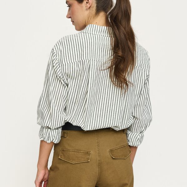 SRDorothy Shirt, arctic wolf, Soft Rebels
