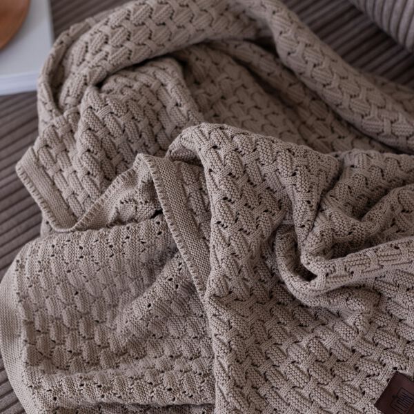 Strikket Plaid Square, khaki Strikket Plaid Square, khaki, By LOHN