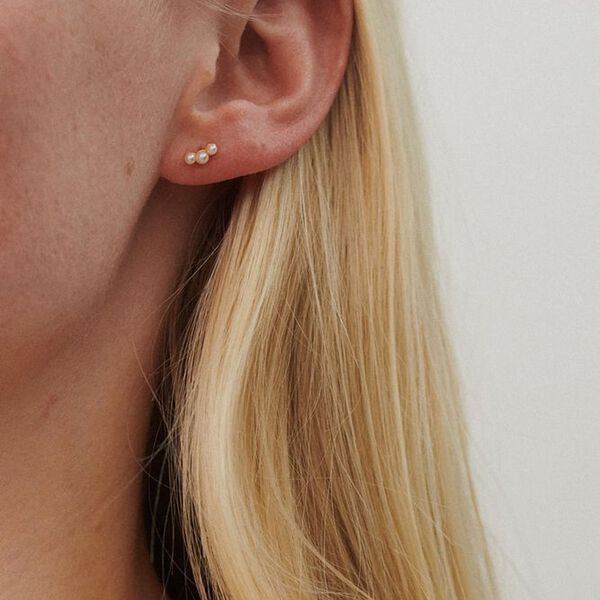 Ocean Pearl &oslash;restikker, guld, Pernille Corydon Jewellery