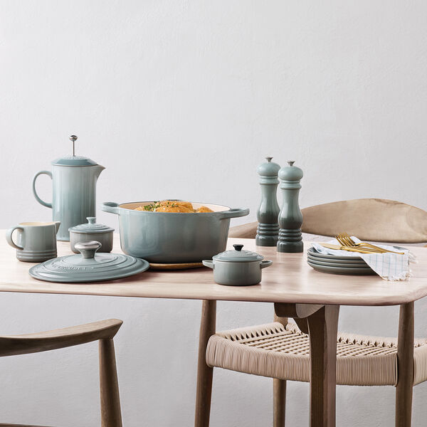 Peberkv&aelig;rn 21 cm, sea salt, Le Creuset