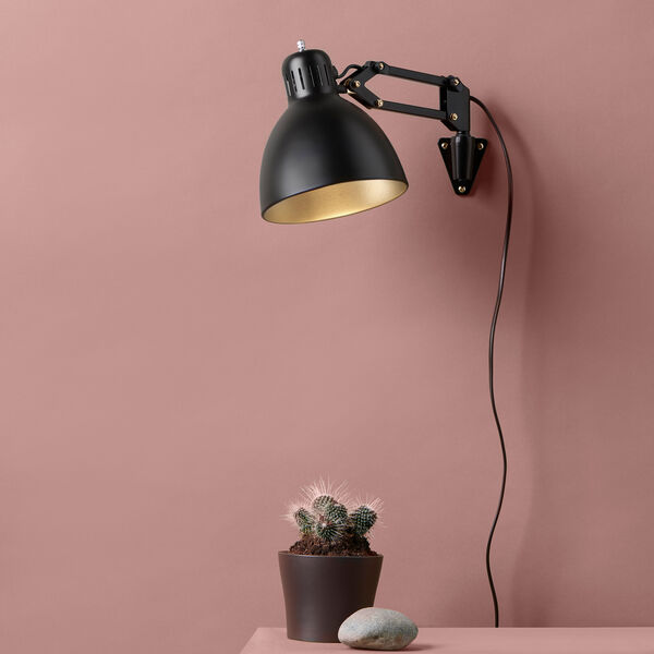 ARCHI W1 væglampe, black/gold, Nordic Living