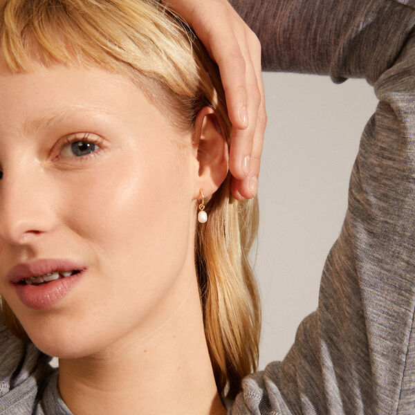 BERTHE Pearl &Oslash;reringe, gold plated, Pilgrim