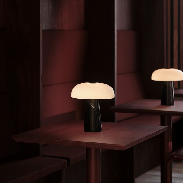 Glossy Mini Portable bordlampe, sort, Design For The People