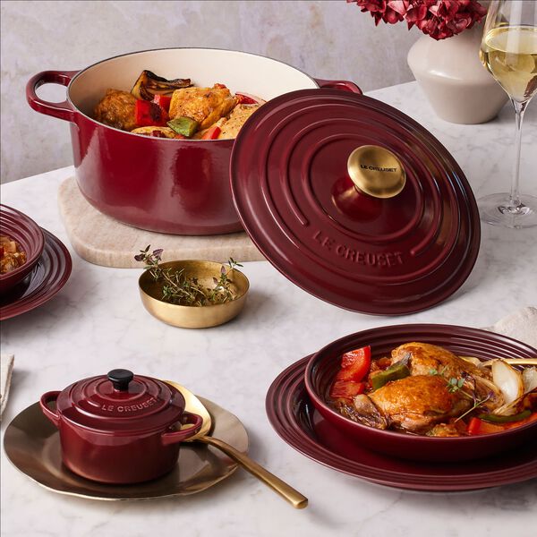 Signature rund st&oslash;bejernsgryde &Oslash; 28 cm, garnet, Le Creuset