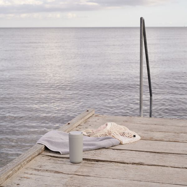 To Go Click termokop 0,4 L, soft light grey To Go Click termokop 0,4 L, soft light grey, Stelton