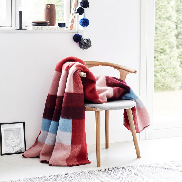MIKKEL Throw, red, R&oslash;ros Tweed