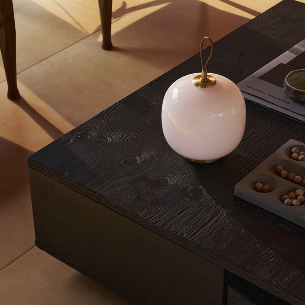 VL45 Radiohus Portable lampe, pale rose, Louis Poulsen