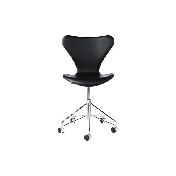 Serie 7&trade; 3117 fuldpolstret drejestol, Soft sort, Fritz Hansen