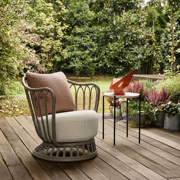 Grace Outdoor Lounge Chair, mushroom gray, GUBI