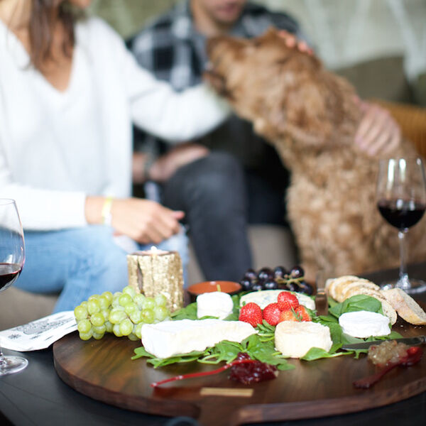 Serveringsbr&aelig;t rundt, valn&oslash;d, Dutchdeluxes