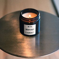 No. 314 Candle, grapefruit, L:a Bruket