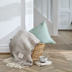Nest plaid, grey, Compliments