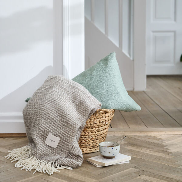 Nest plaid, grey, Compliments
