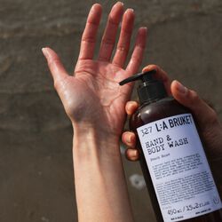 No. 327 Hand &  Body Wash, beach rose, L:a Bruket