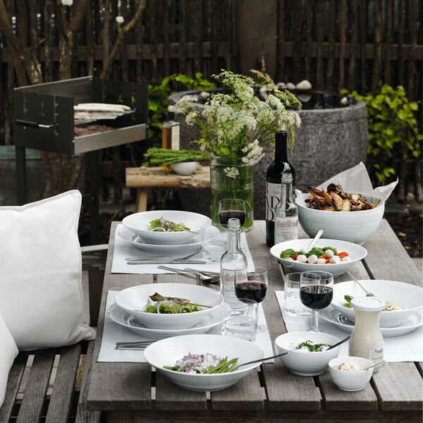 Hvid Riflet dyb tallerken Ø 24 cm, Royal Copenhagen