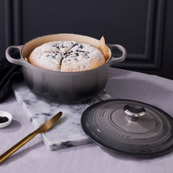 Signature rund st&oslash;bejernsgryde &Oslash; 20 cm, flint, Le Creuset