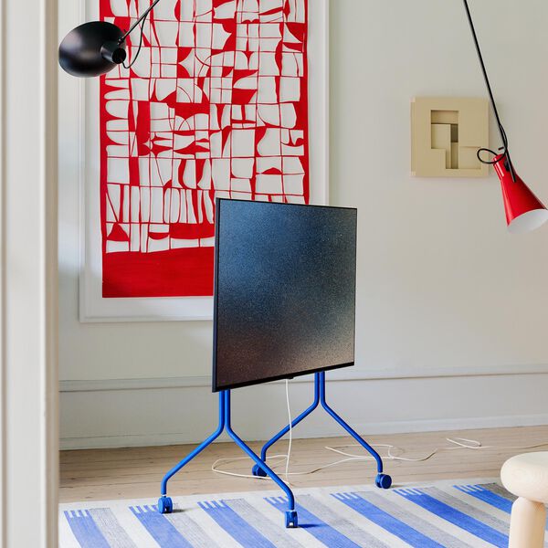 Moon Rollin', ultra marine, Pedestal