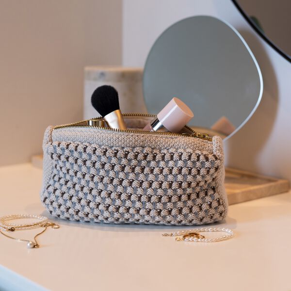 Strikket Clutch Multi, beige-blue-brown Strikket Clutch Multi, beige-blue-brown, By LOHN