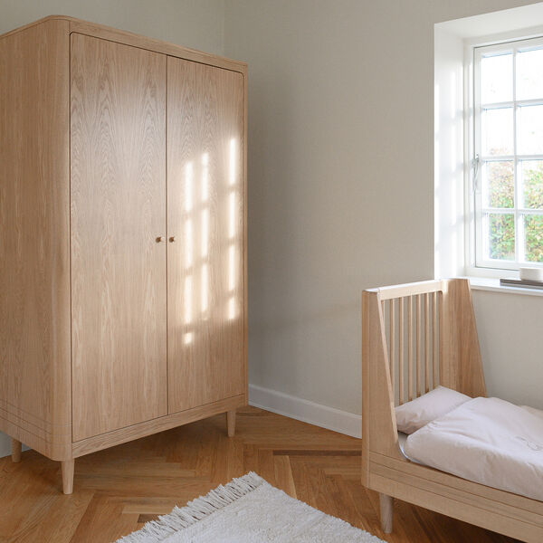 Nature kl&aelig;deskab, We Are Bitte