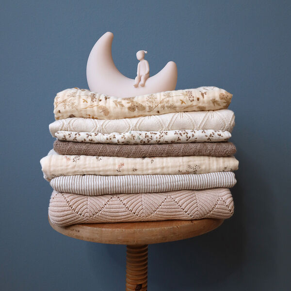 Måne natlampe, shell, Cam Cam Copenhagen