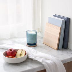 &Oslash;Y Scented Candle, Skandinavisk