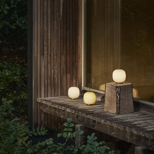 VL45 Radiohus Portable lampe, pale rose, Louis Poulsen