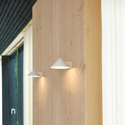 Grasp Wall Lamp, matt white, FRANDSEN
