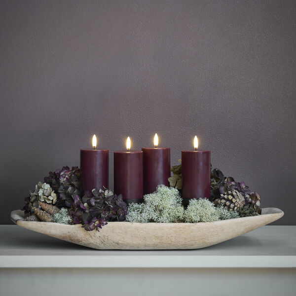 Giftbox w. spike, remote, LED pillar candle 4-pack, wine red, Uyuni Lighting