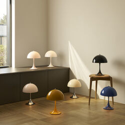 Panthella 250 Portable bordlampe, chrome opal beige, Louis Poulsen