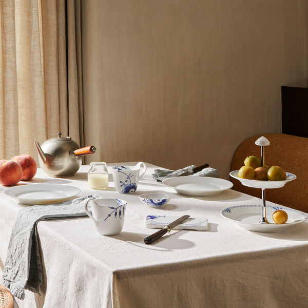 Hvid Riflet tallerken &Oslash; 19 cm, Royal Copenhagen