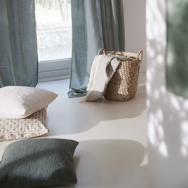 River pude, sand, Compliments