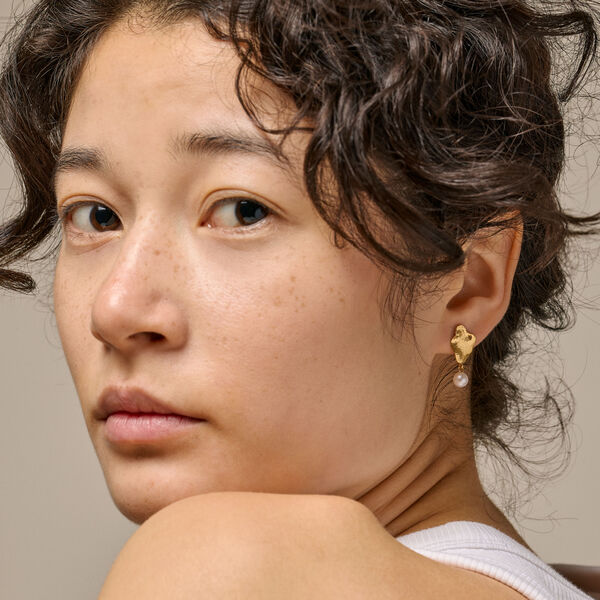 Caia Small Earring, pearls, ENAMEL Copenhagen