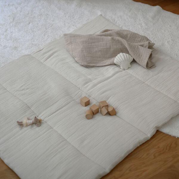 Calm leget&aelig;ppe, light stone, We Are Bitte