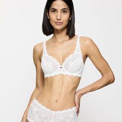 Amourette W, white, Triumph
