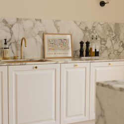 Côte De Provence 7, Pel&eacute;ton