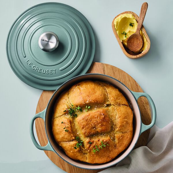 Signature rund st&oslash;bejernsgryde &Oslash; 28 cm, sea salt, Le Creuset