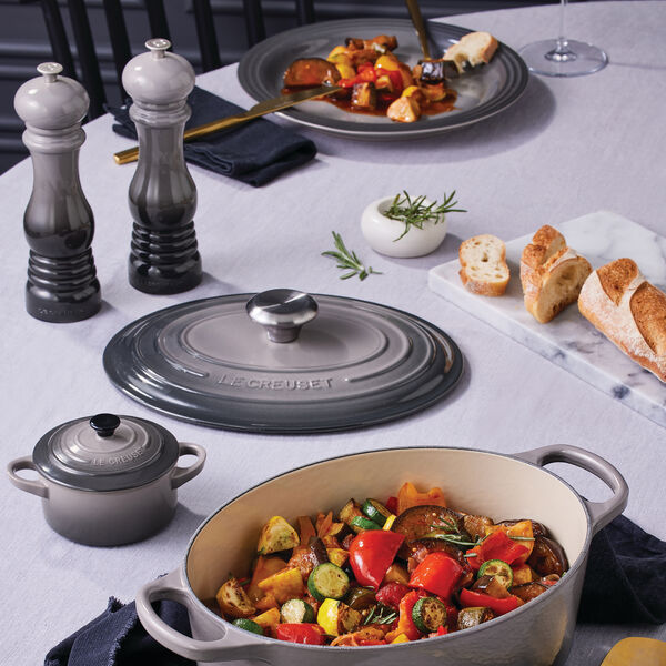 Peberkv&aelig;rn 21 cm, flint, Le Creuset