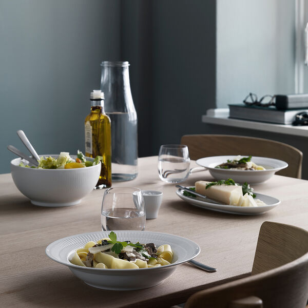 Hvid Riflet asiet 23,5 cm, Royal Copenhagen