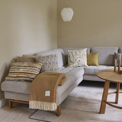 Matese pude, linen, Compliments