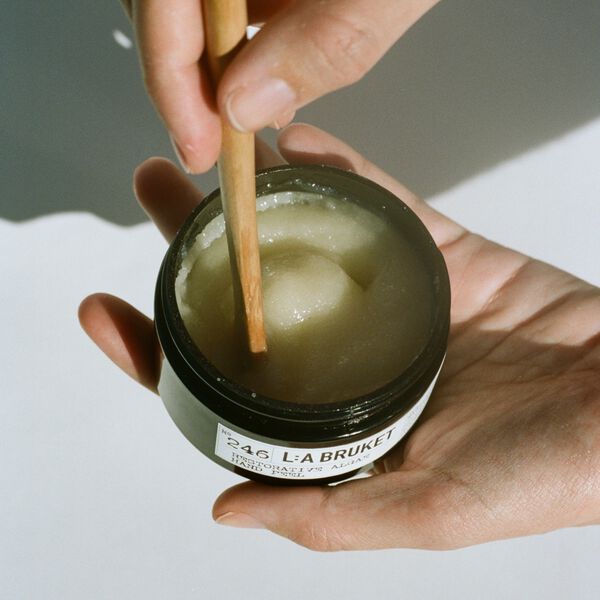 No. 246 Restorative Algae Hand Peel, elder, L:a Bruket