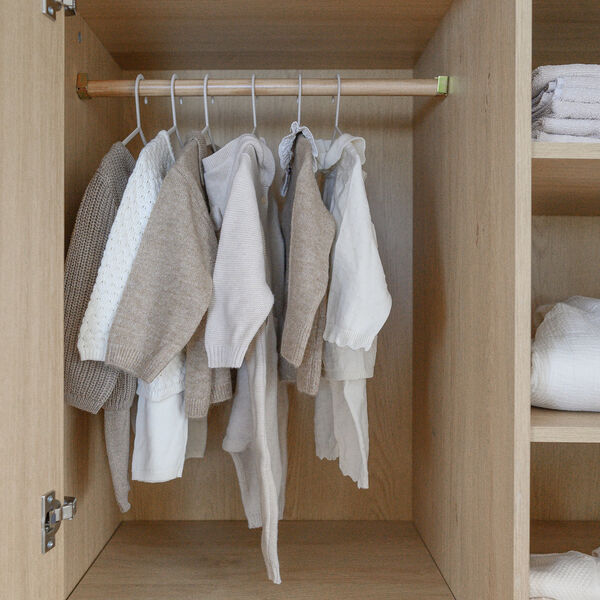 Nature kl&aelig;deskab, We Are Bitte