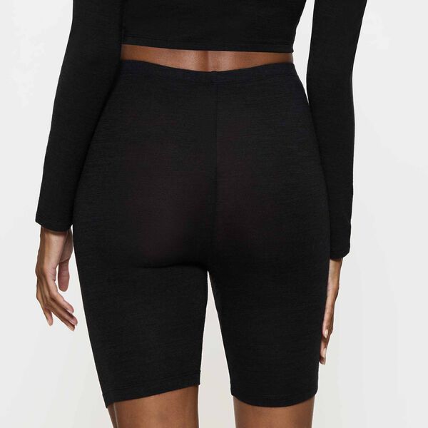 Beauty Layers Shorts 07, black, Triumph